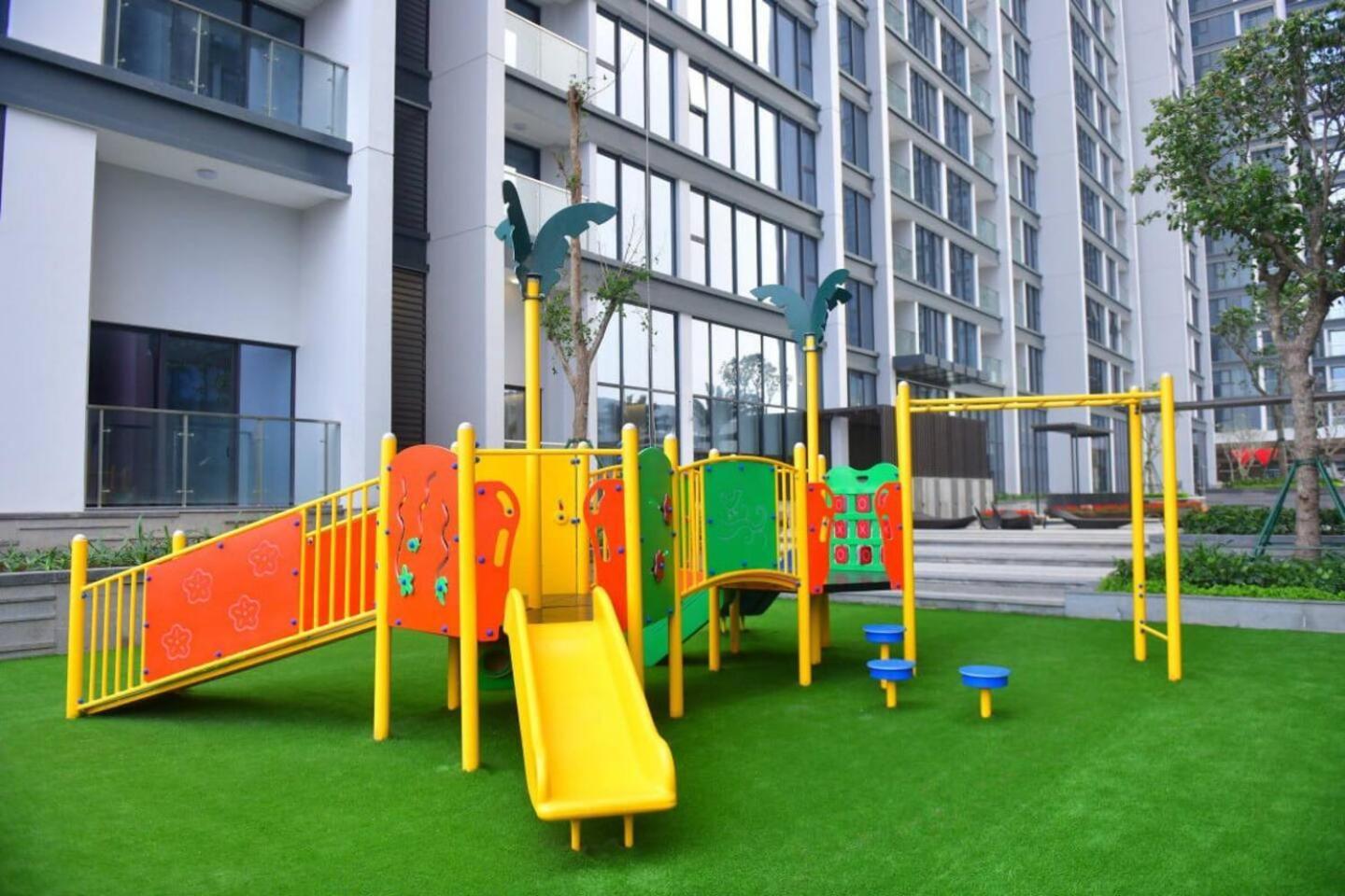 Luxury Apartment In Vinhomes Metropolis Ханой Экстерьер фото
